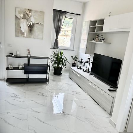 Ferienwohnung Casa La Rosa Lesa Exterior foto